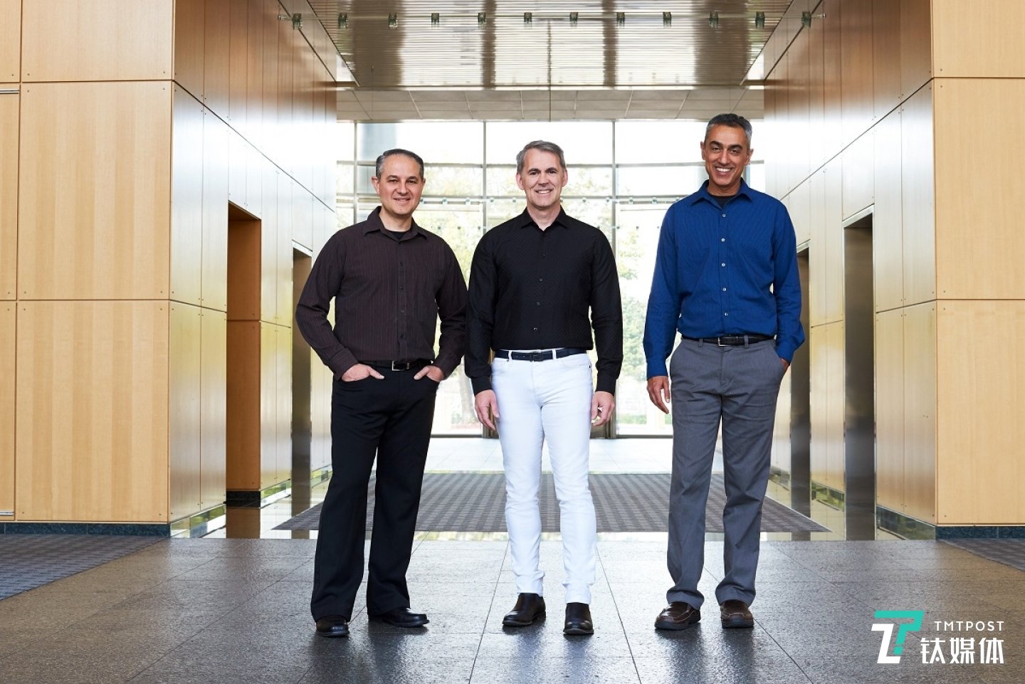 Nuvia创始人(从左到右)John Bruno,Gerard Williams和Manu Gulati。