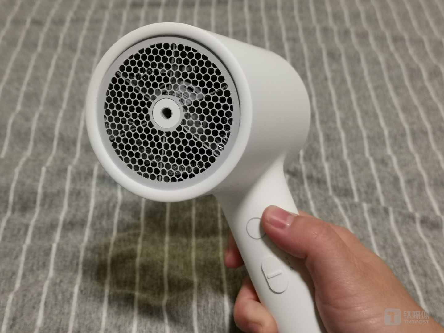 米家吹风机正面