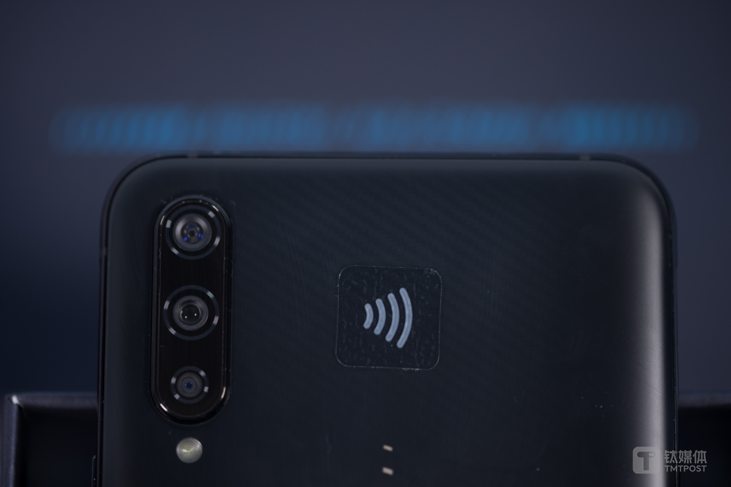 后置三摄，广角、虚化一应俱全