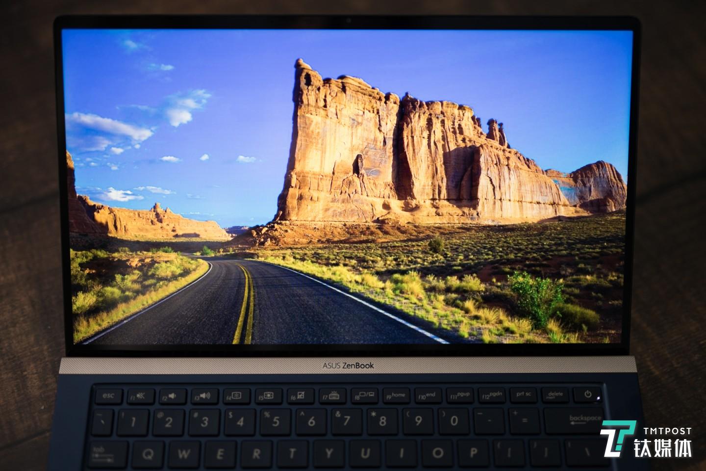 95%屏占比的屏幕