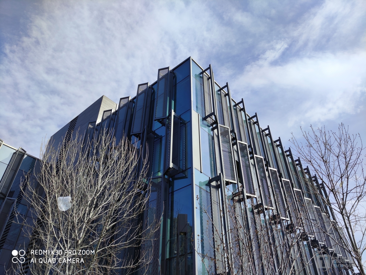 更多样张 焦距：5.58mm 光圈：f/1.6 快门：1/2000 ISO：50