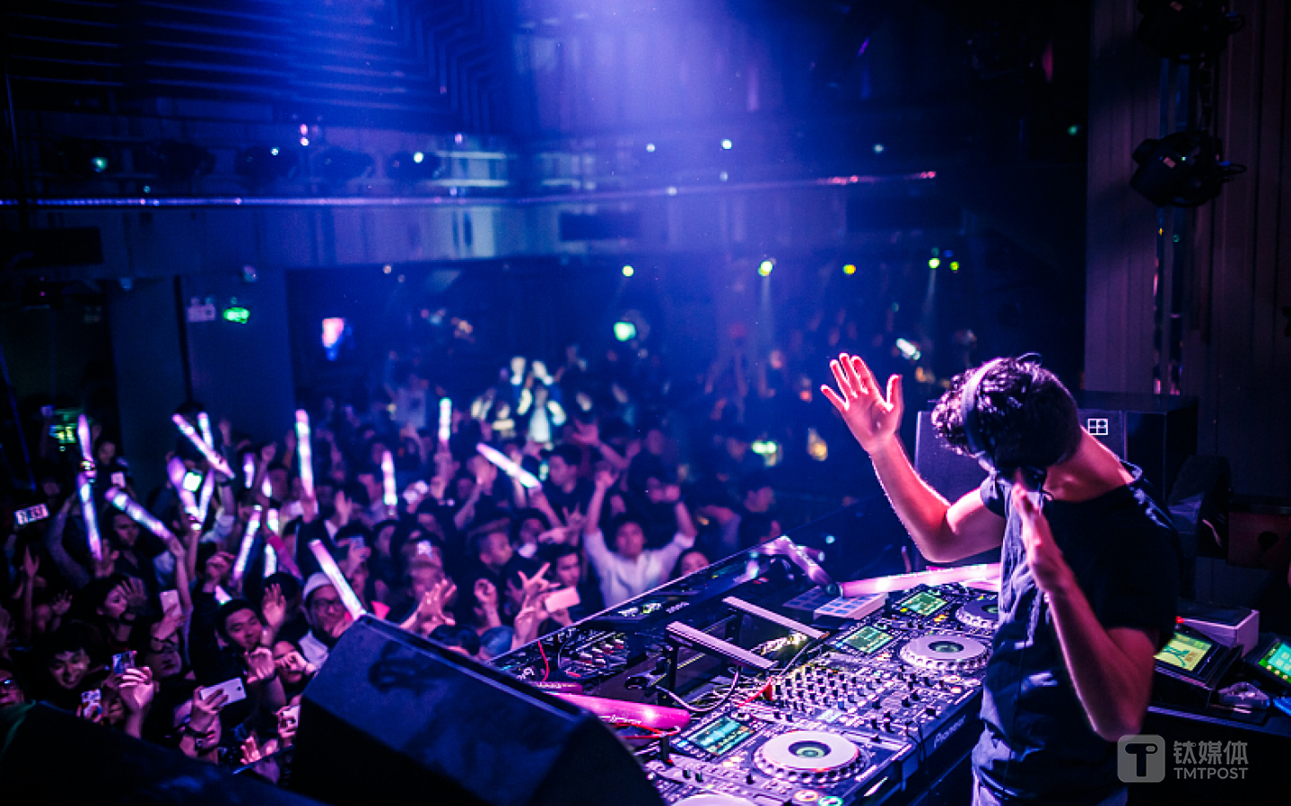 题图来自：视觉中国