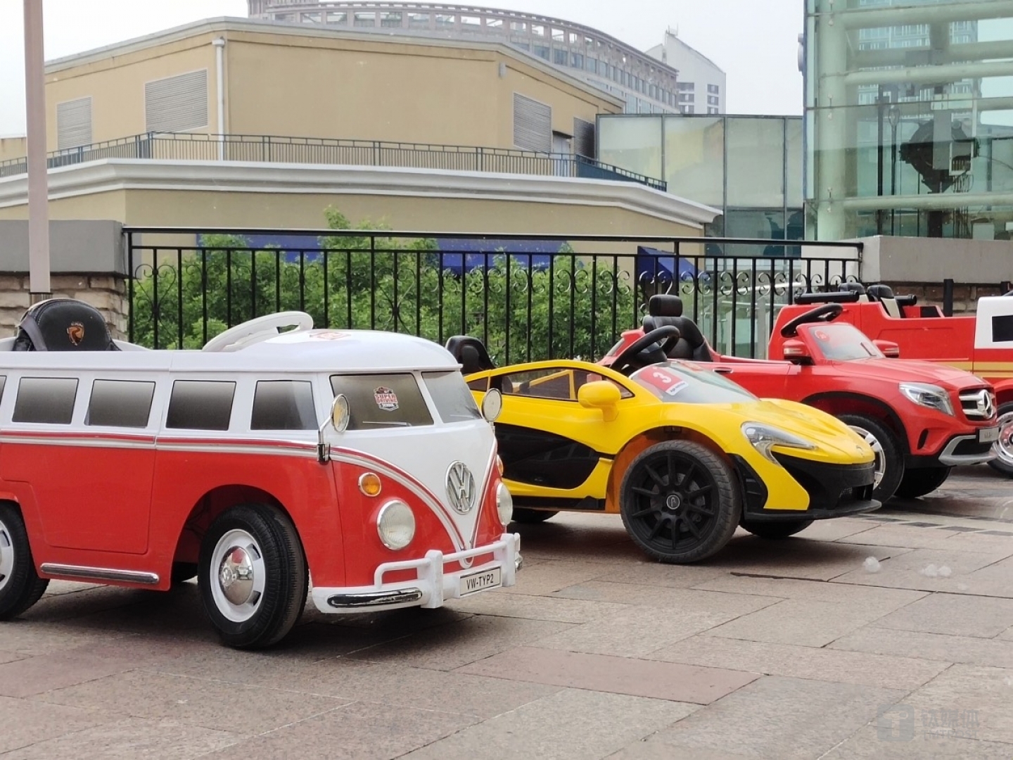 更多样张 焦距：mm 光圈：f/ 快门速度：1/s ISO: