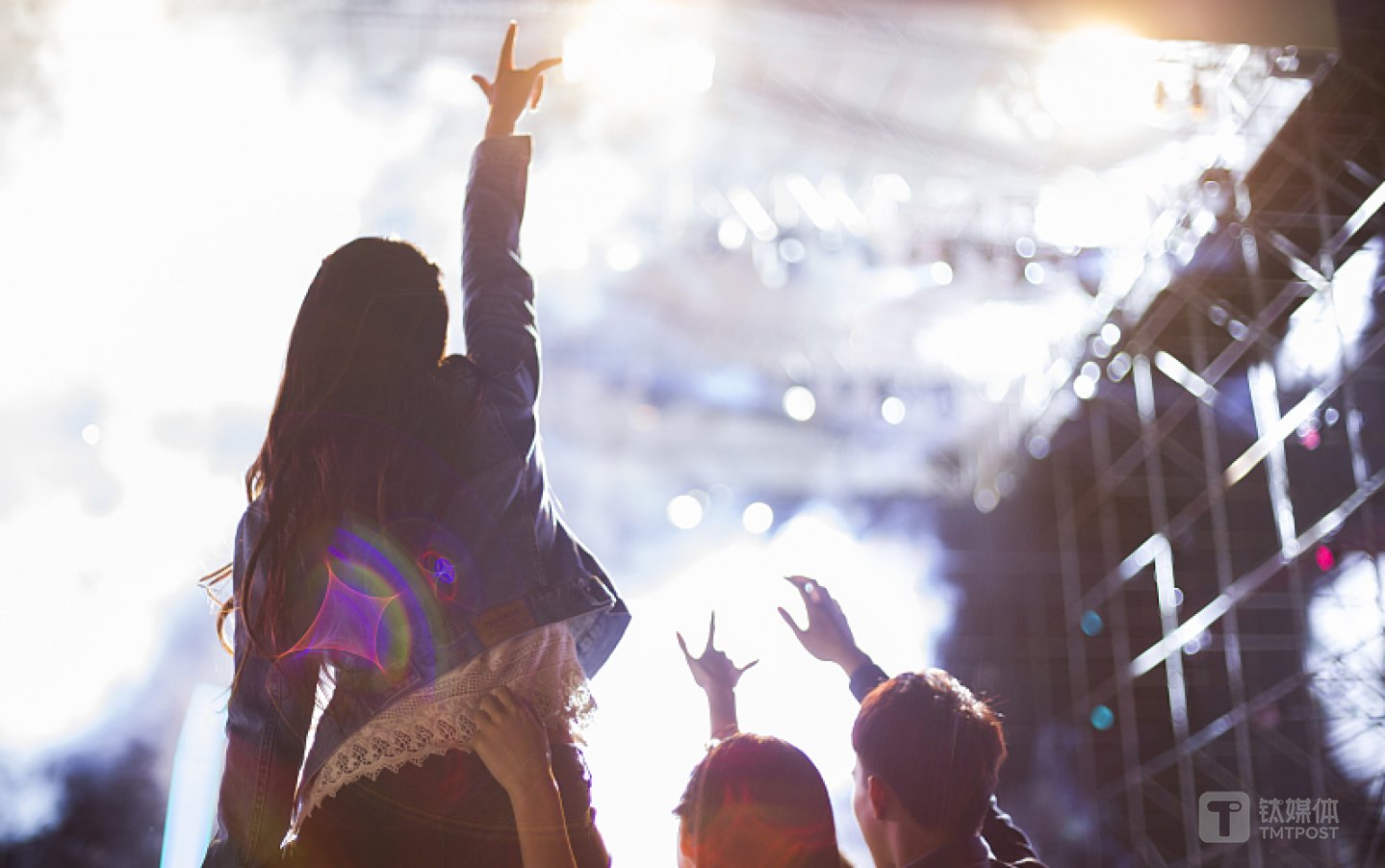 题图来自:视觉中国