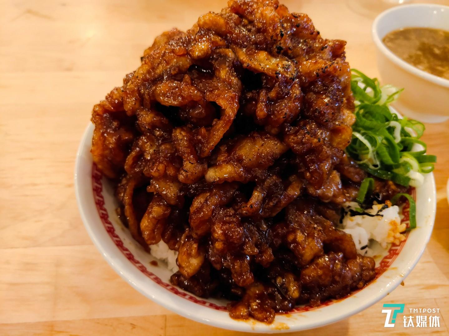 更多样张 焦距：4.35mm 光圈：f/1.8 快门速度：1/s ISO: