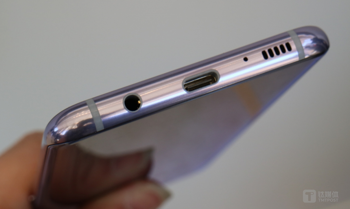 三星 S8 系列手机 USB-C 口具备全功能
