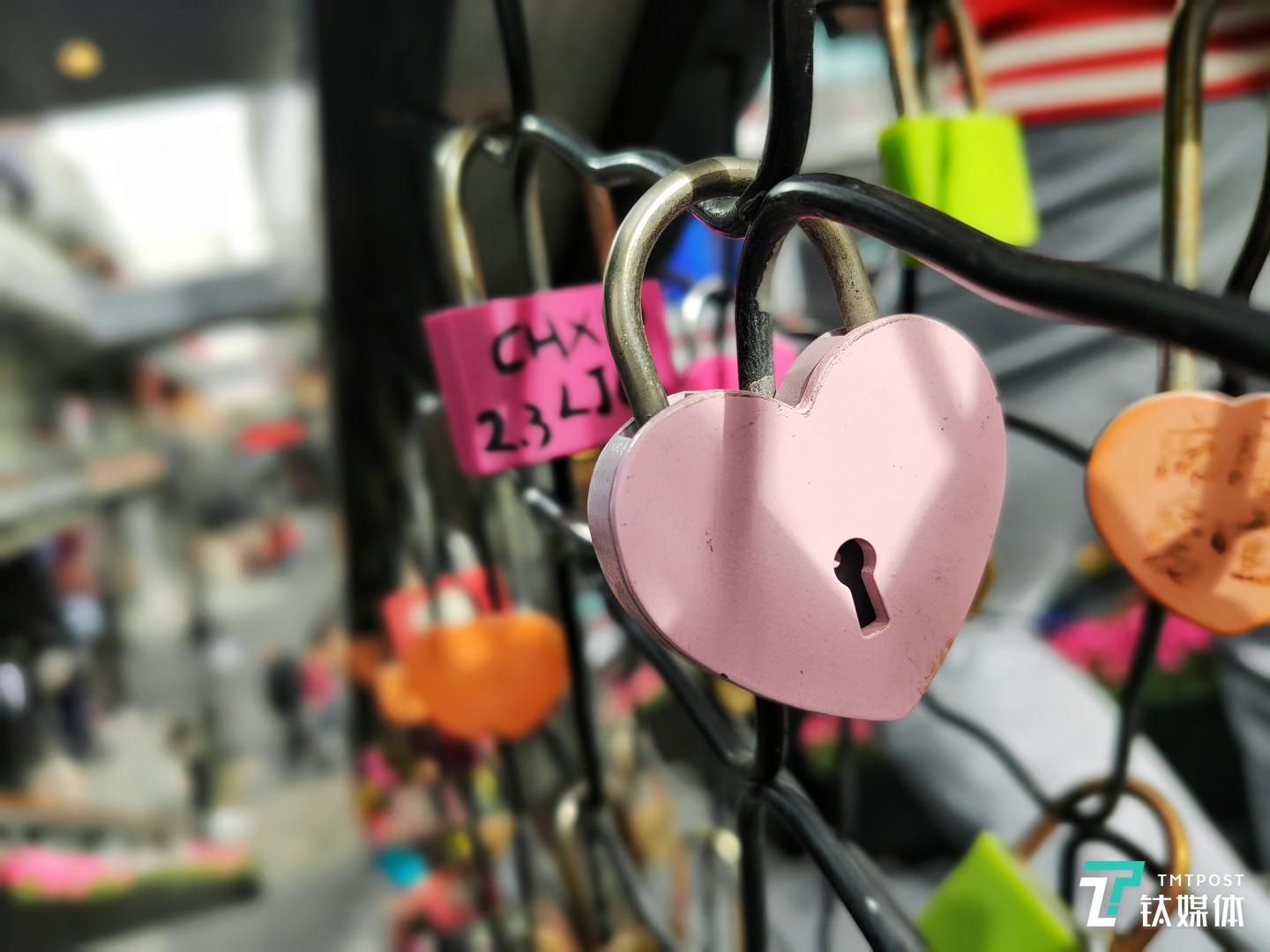 更多样张  焦距：2.09mm 光圈：f/2.2 快门速度：1/s ISO: