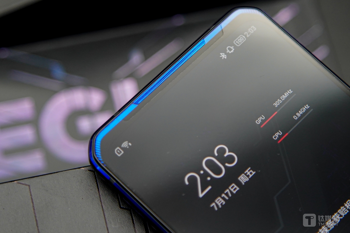 对称式正出音双扬声器