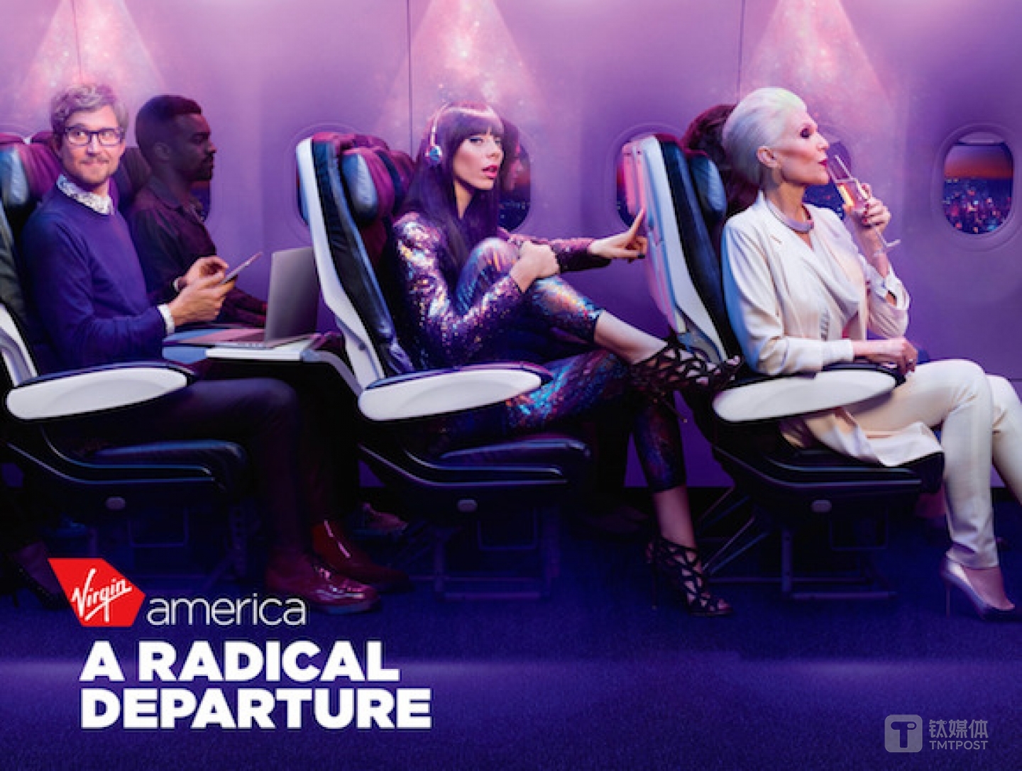Maye Musk代言維珍航空的海報