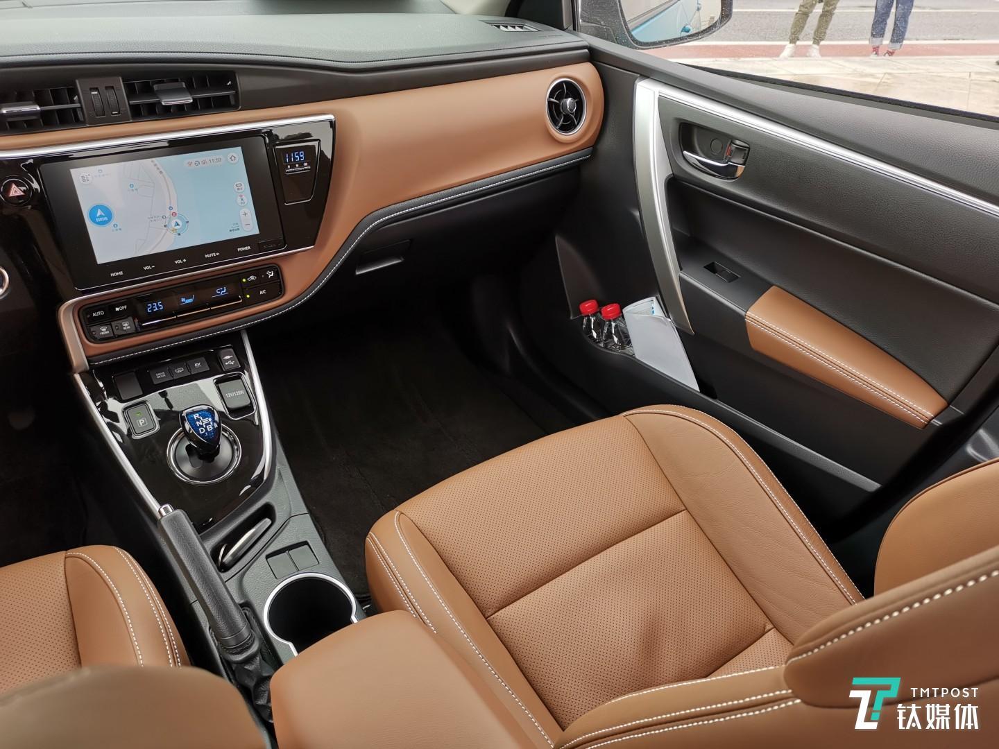 大部分身体接触的到地方都是真皮