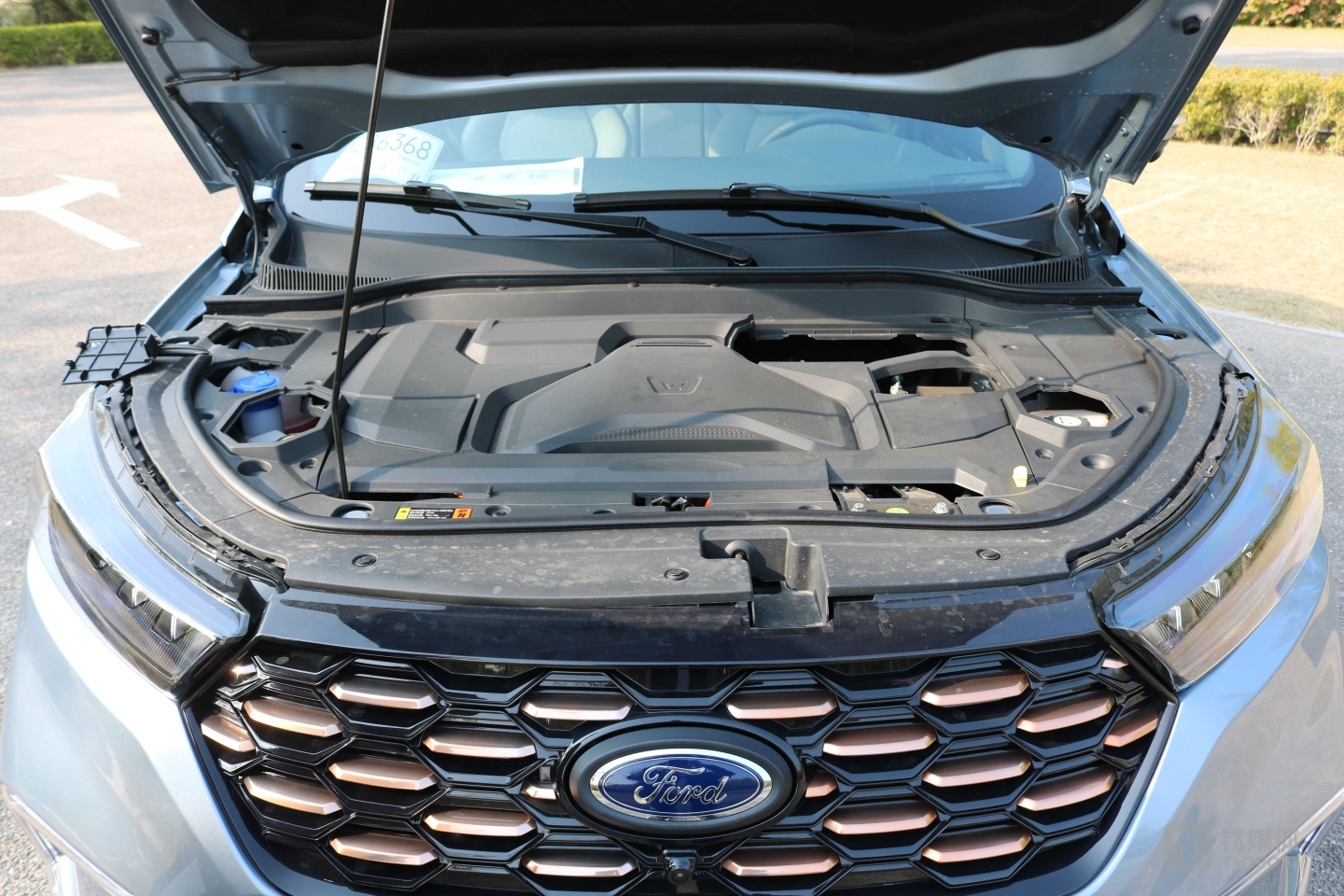 电动机布置在前车头