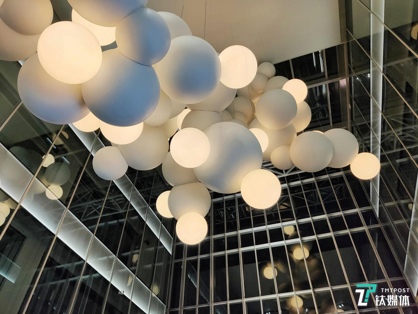 更多样张  焦距：2.09mm 光圈：f/2.2 快门速度：1/s ISO: