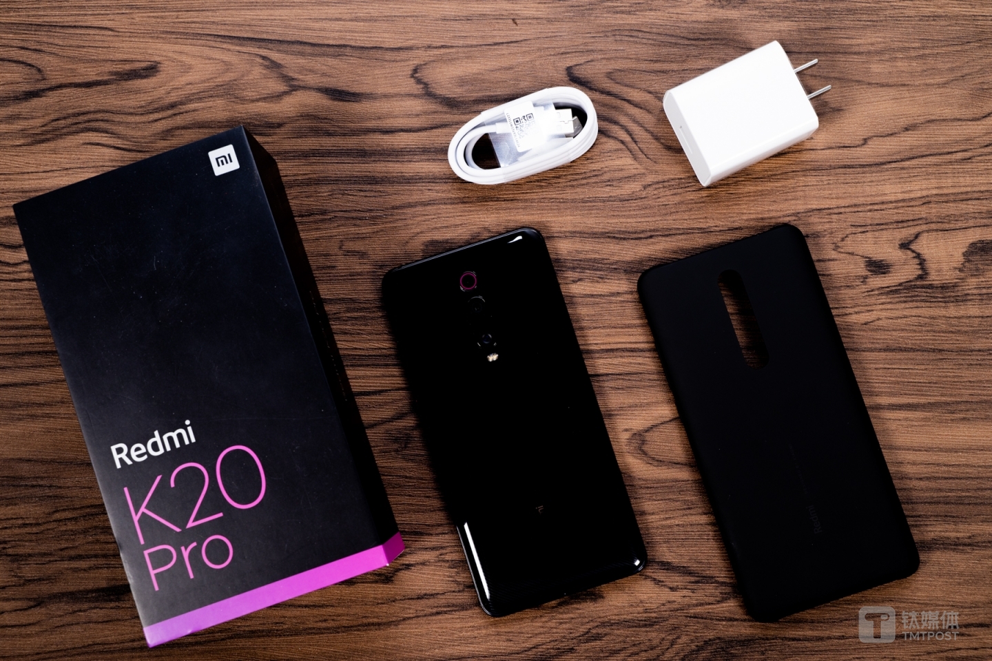 标配充电器只支持18W快充