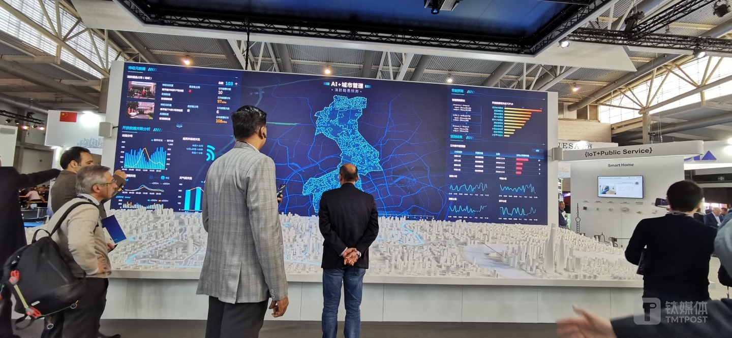 中国厂商展示的全面深入的智慧城市解决方案吸引了众多关注的目光