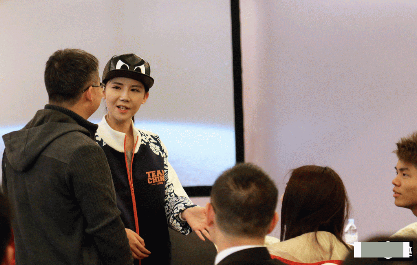 Besides media outlets, investors and entrepreneurs, the organizers also invited a few famous e-sports players since the gaming sector would be one of the main fields that the foundation would focus on. Xu Ke believes that young people are the future in the market, and their consuming power would be the mainstream.