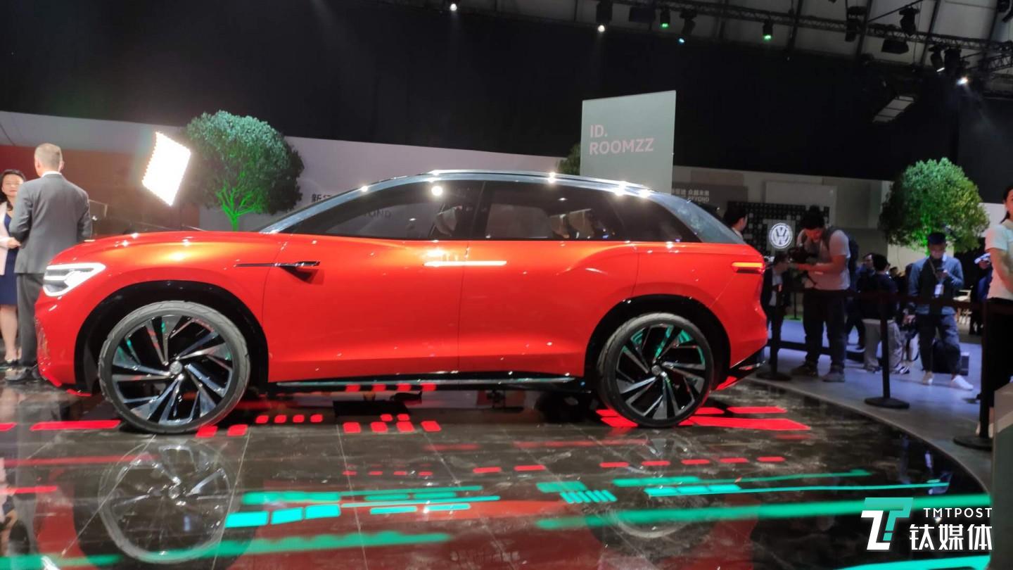 ID. ROOMZZ概念车 车侧