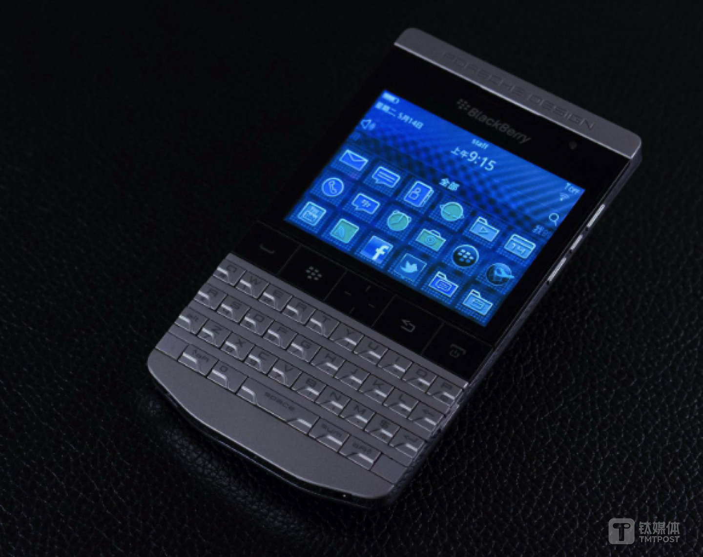 BlackBerry P9981