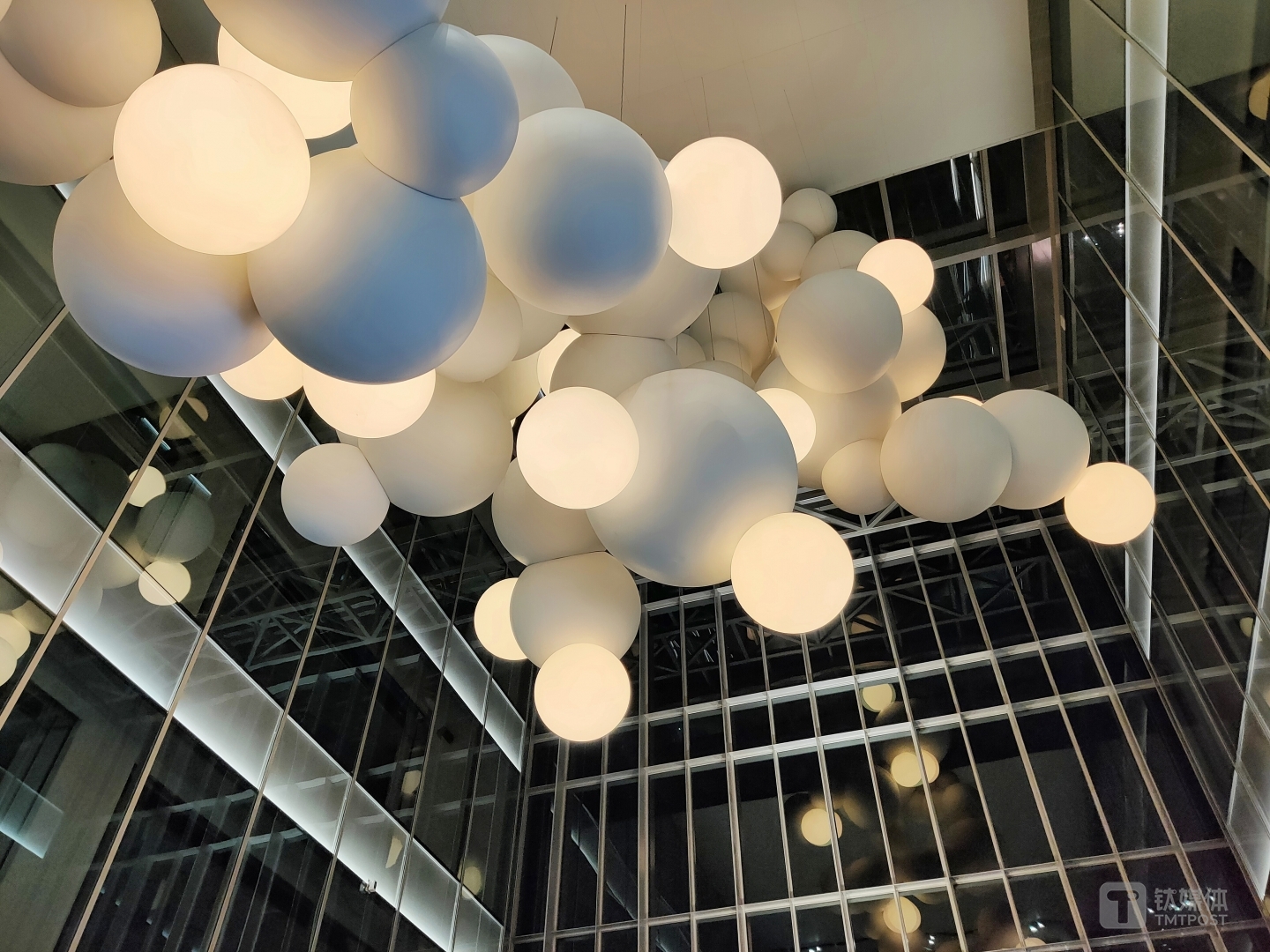 更多样张  焦距：2.09mm 光圈：f/2.2 快门速度：1/s ISO: