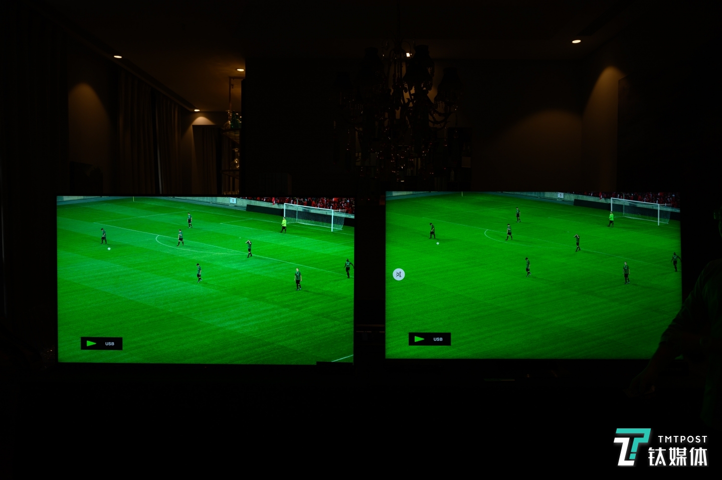 右侧三星产品草地处理颜色饱和度过高