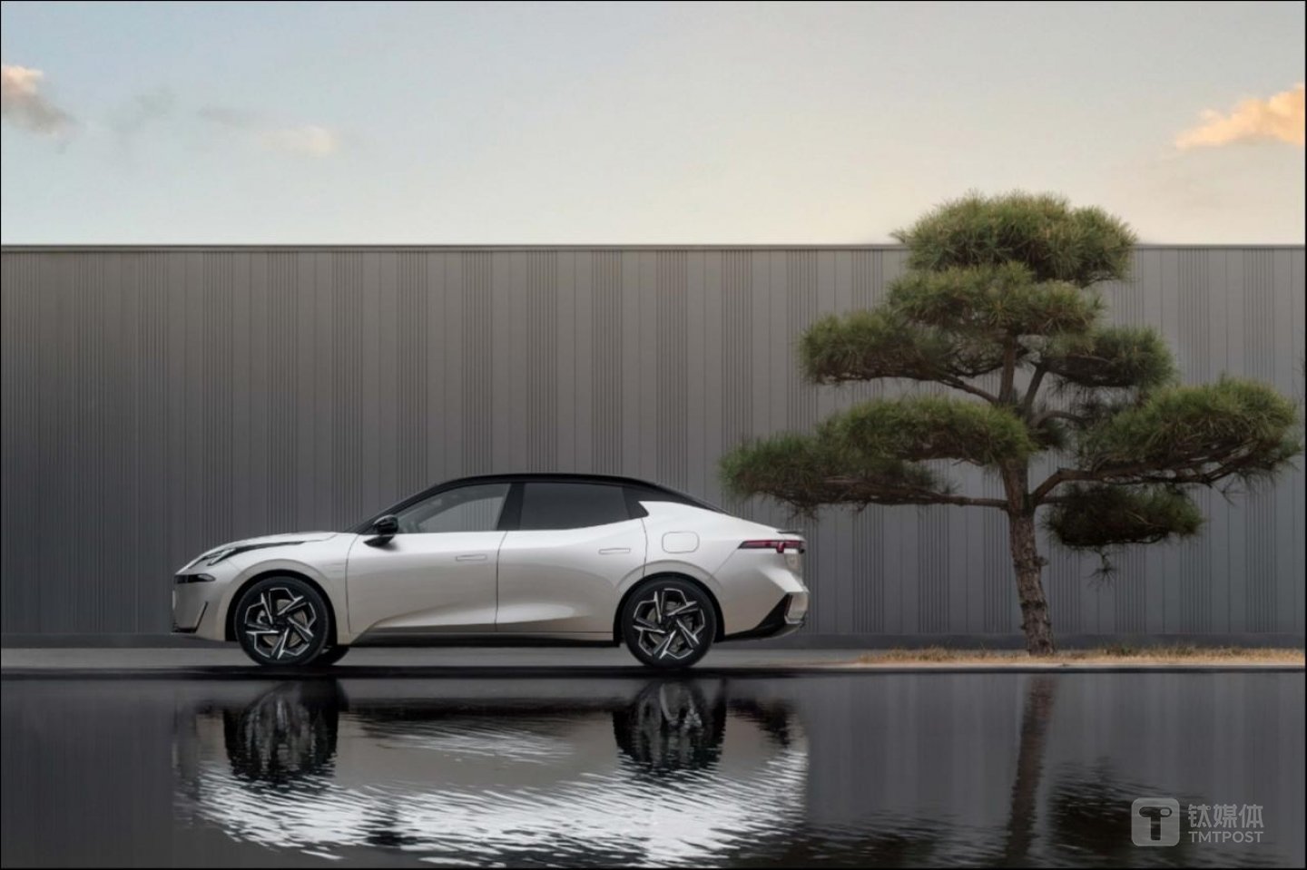 領(lǐng)克07 EM-P