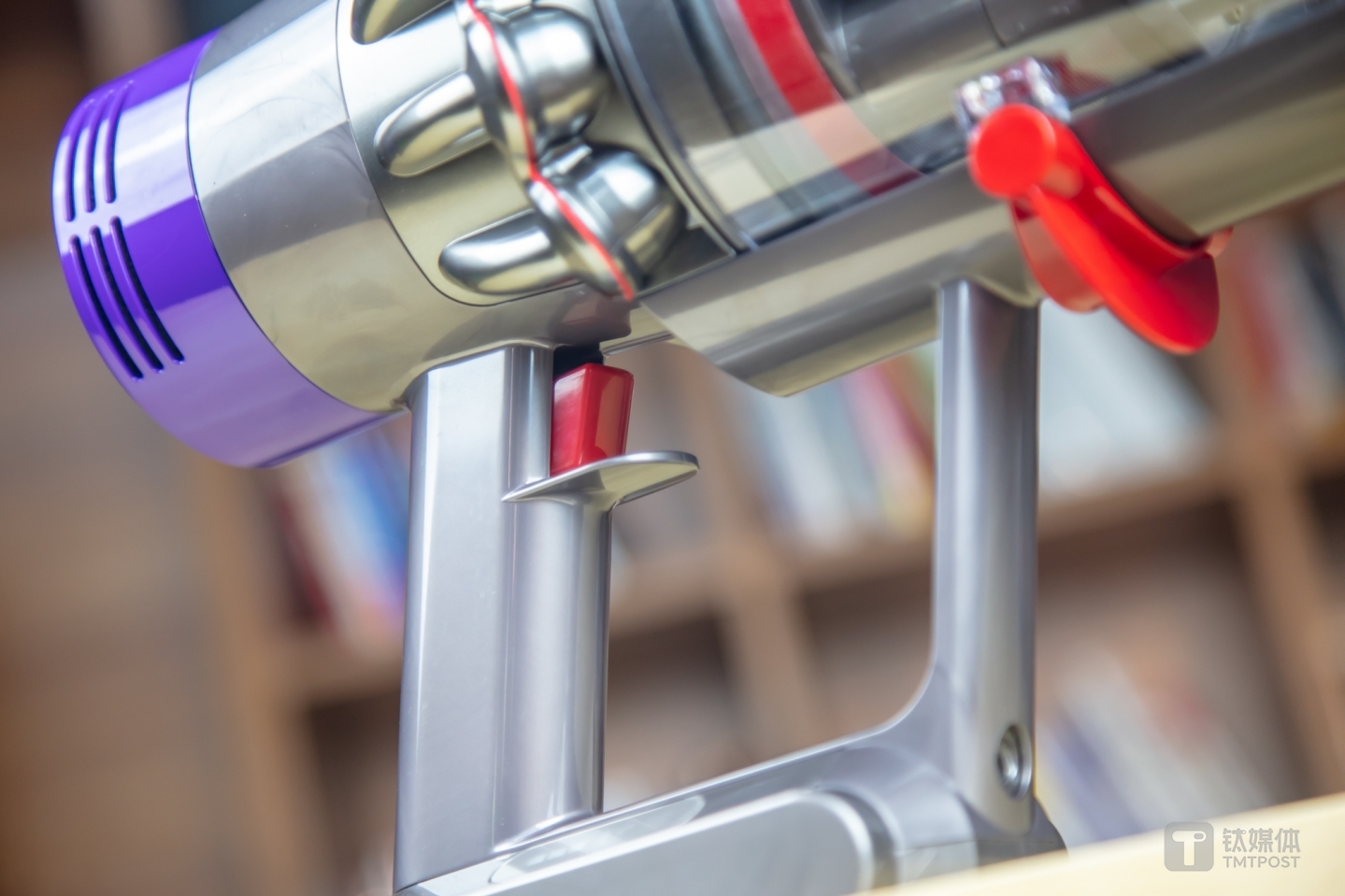 手柄处扳机式开关