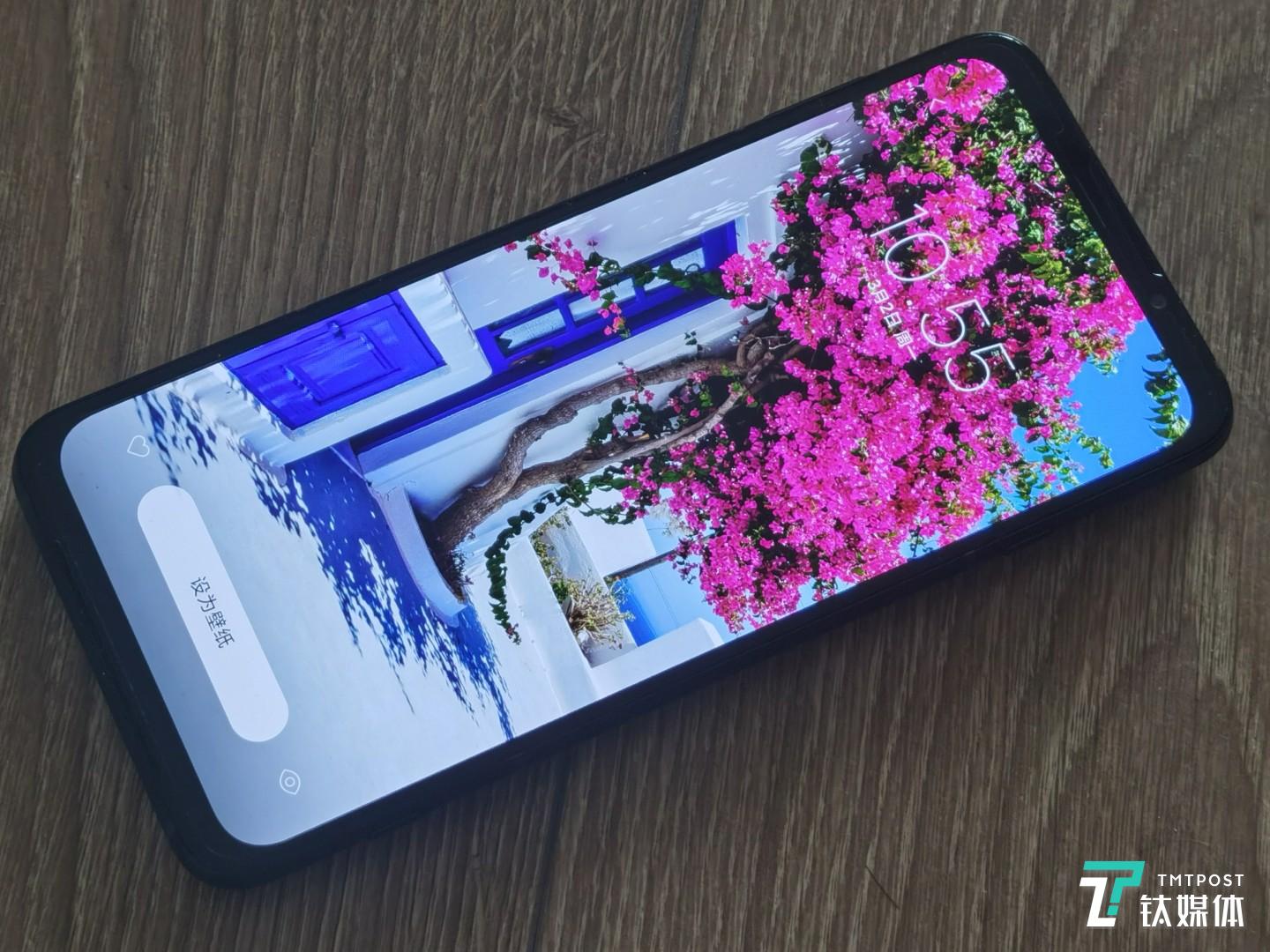 色域、颜色鲜艳度都相当不错