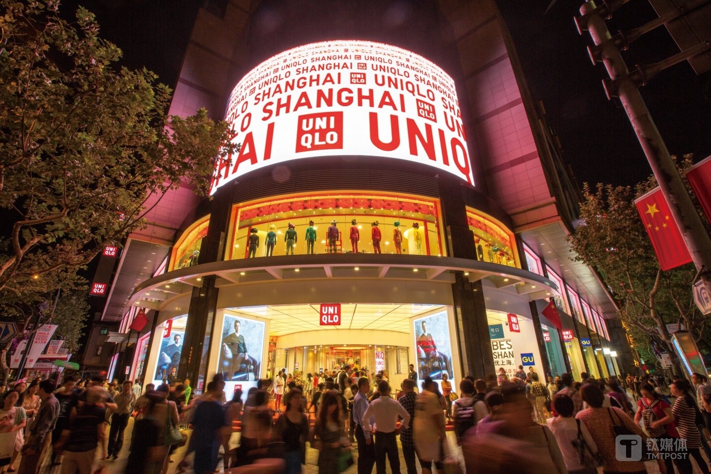 优衣库位于上海的旗舰店