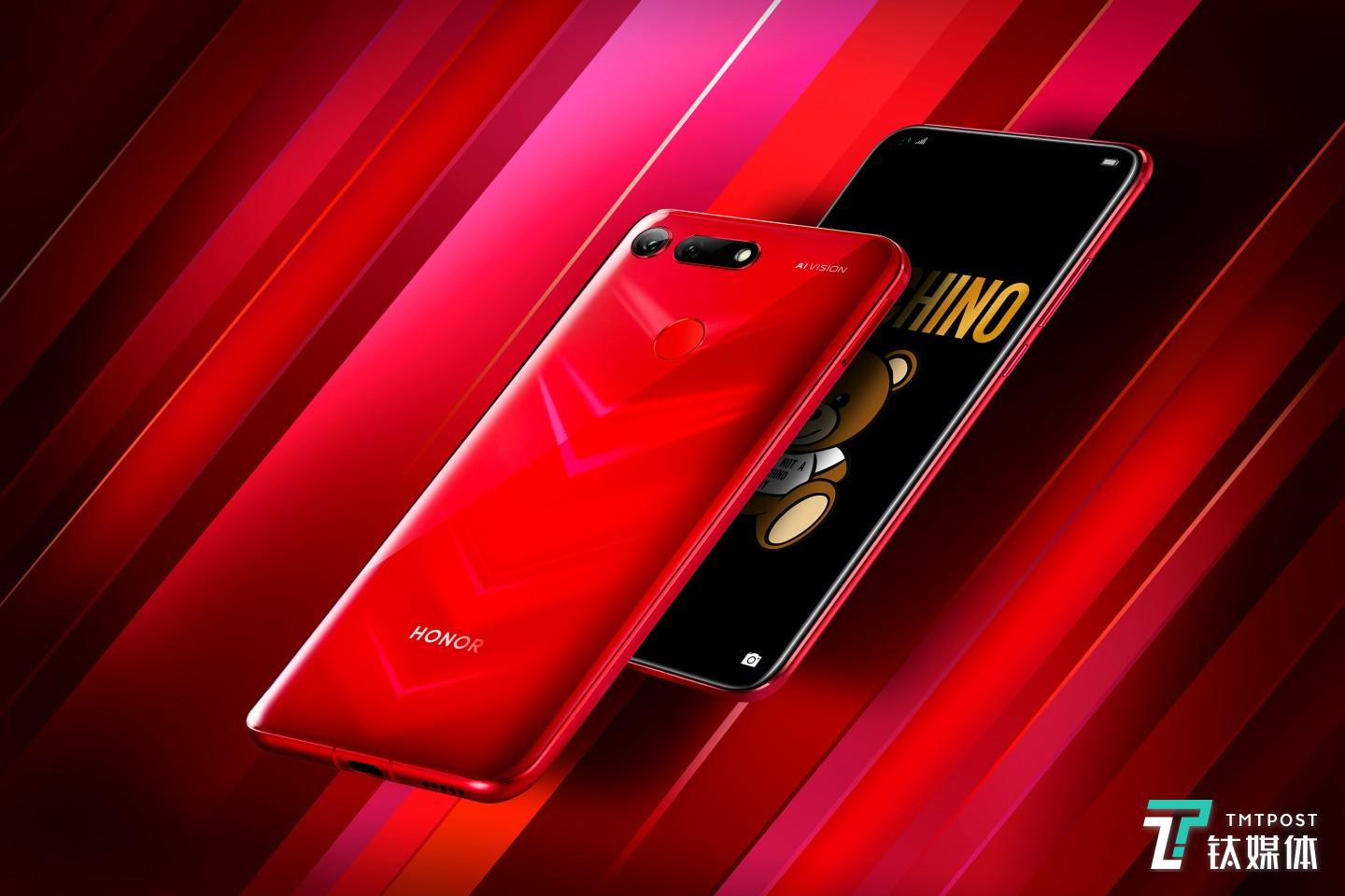 我们这次拿到的是幻影红版本