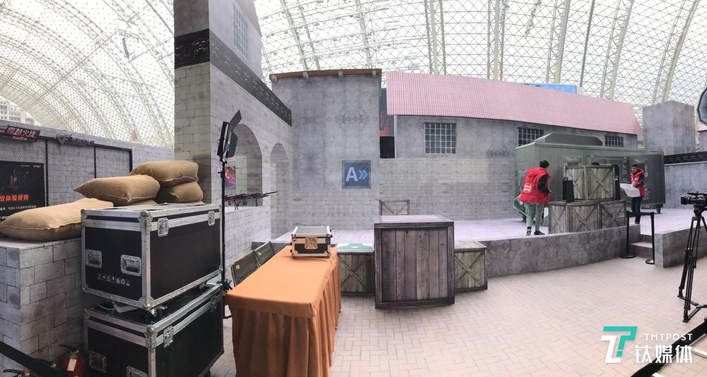 《穿越火线》体验展位