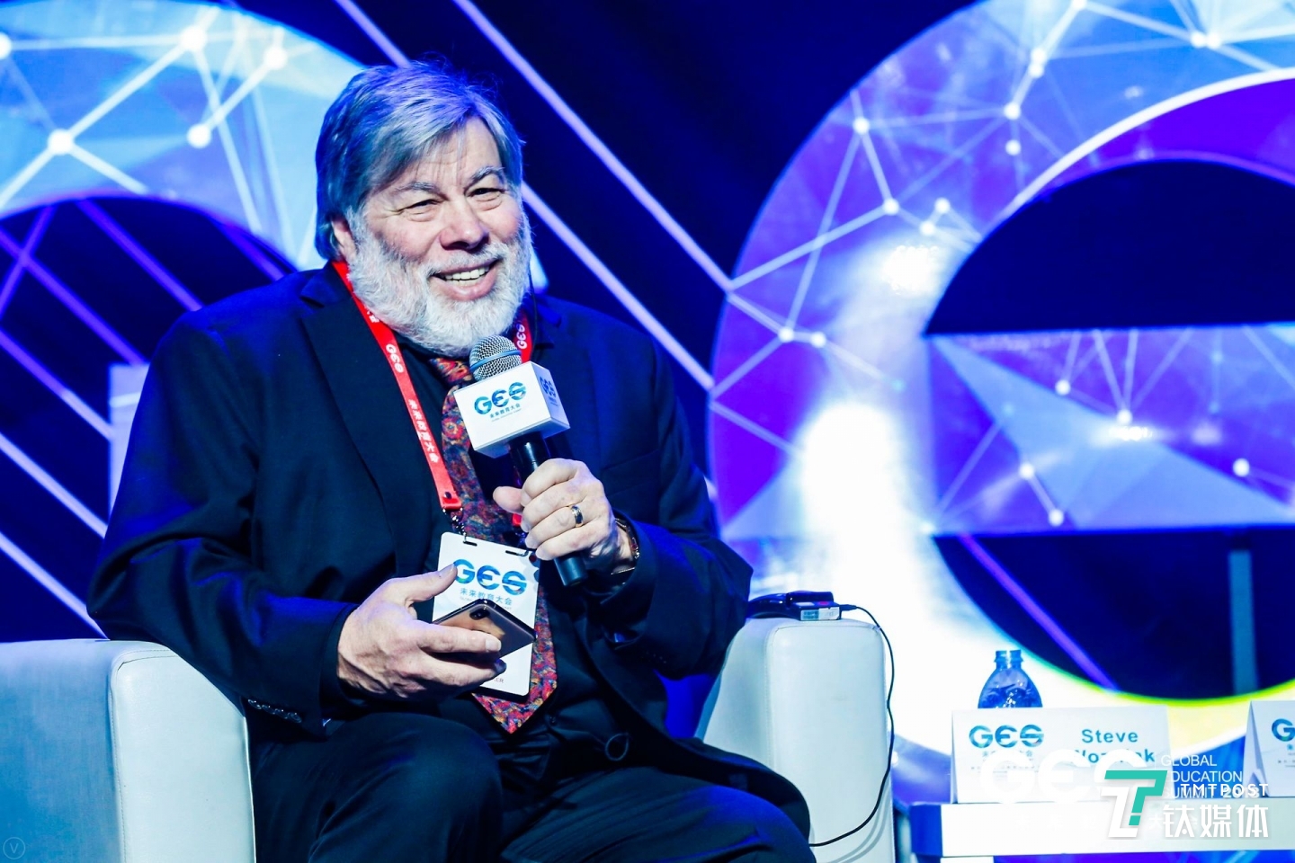 苹果公司联合创始人