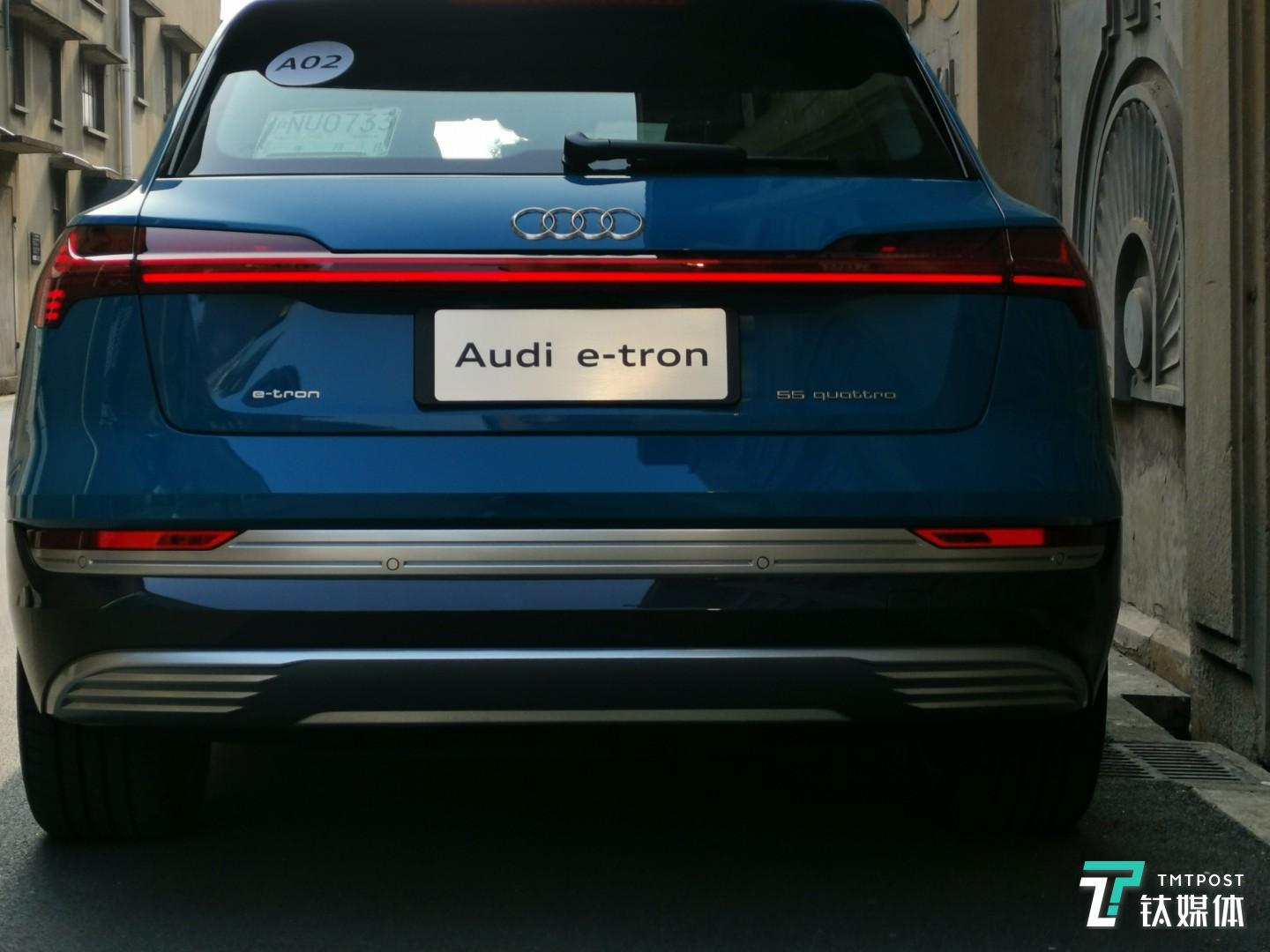 奥迪e-tron的尾部