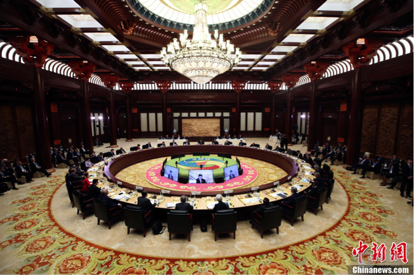 5月15日，&ldquo;一带一路&rdquo;国际合作高峰论坛在北京雁栖湖国际会议中心举行圆桌峰会。中新社记者 盛佳鹏 摄