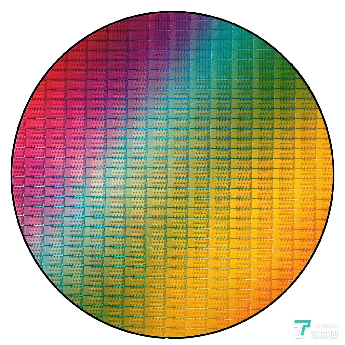 第九代智能英特尔酷睿处理器晶圆