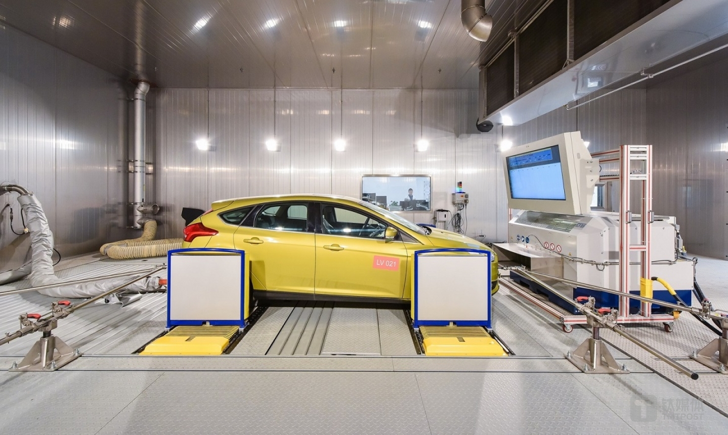 整车排放实验室测试车辆污染物排放和燃油消耗量,确保车辆尾气排放符合中国法规并具有良好的燃油经济性