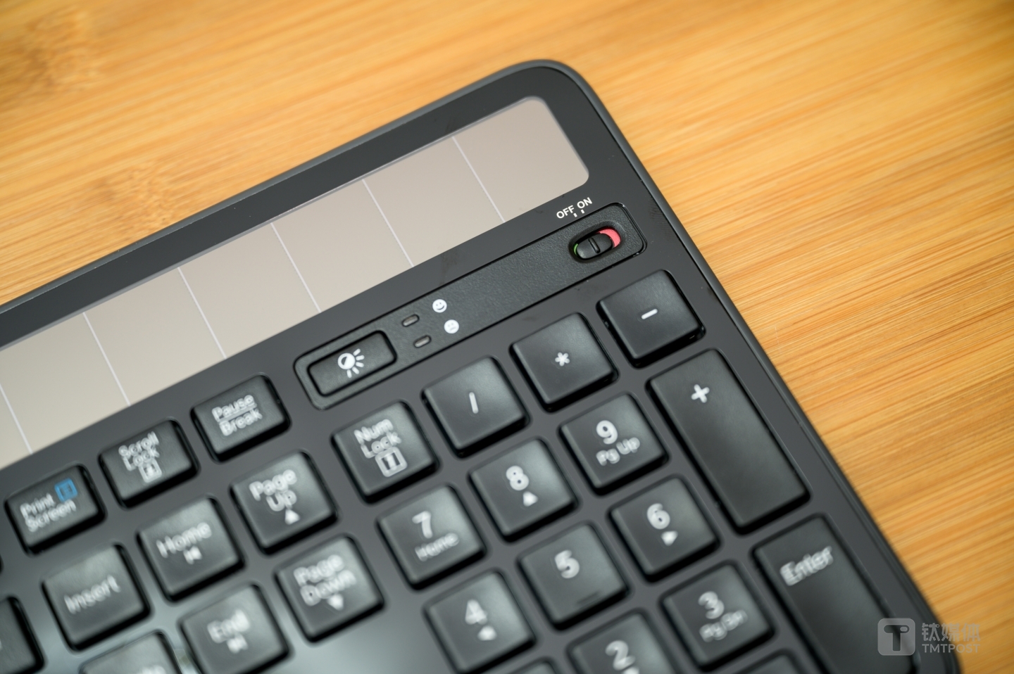 用于接收光能的充能区域