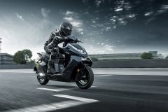 ZEEHO极核发布电动摩托车AE8,售价17999元起