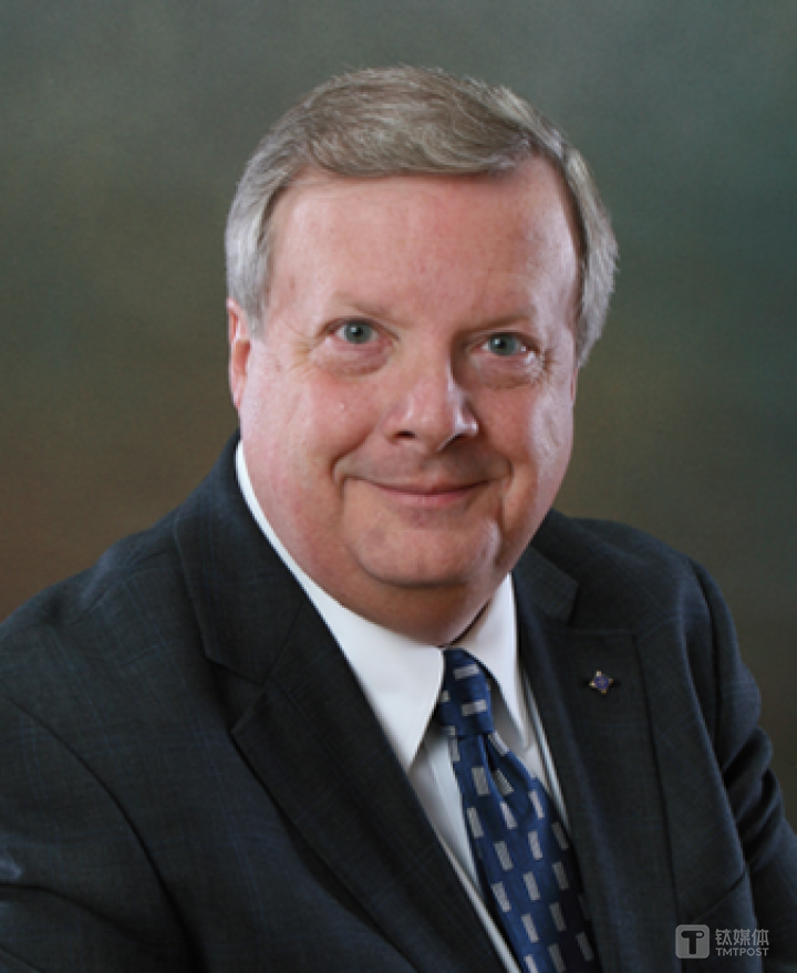 Lee Stogner |&nbsp;IEEE数字化转型联合会主席