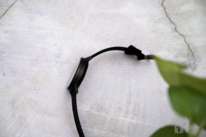 机身没有任何物理按键